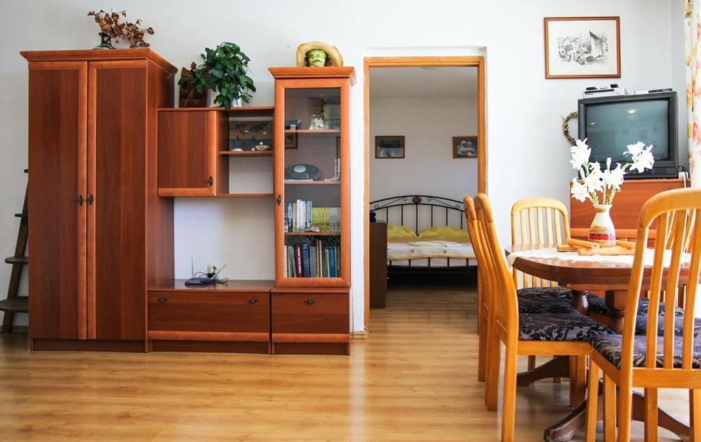 Apartments By The Sea Makarska - 15200 Εξωτερικό φωτογραφία